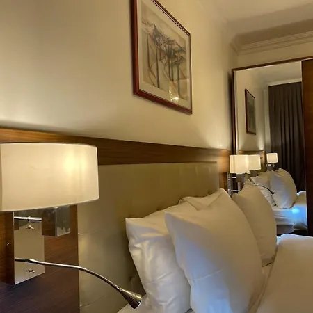 Hotel Casa Andalucia Hallbergmoos