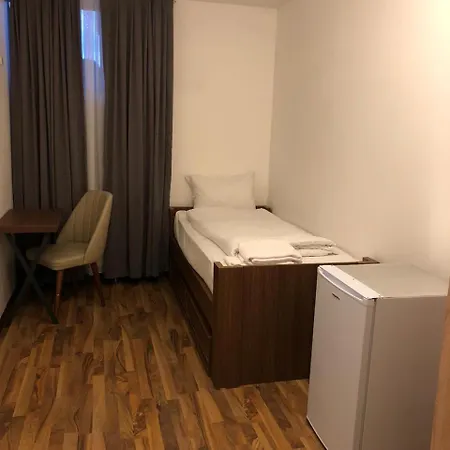 Casa Andalucia Hotell Hallbergmoos