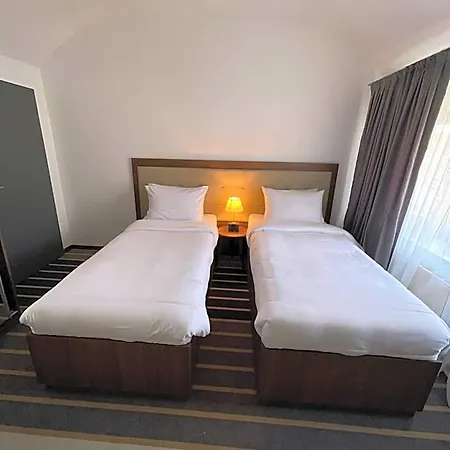 Hostal Casa Andalucia Hallbergmoos