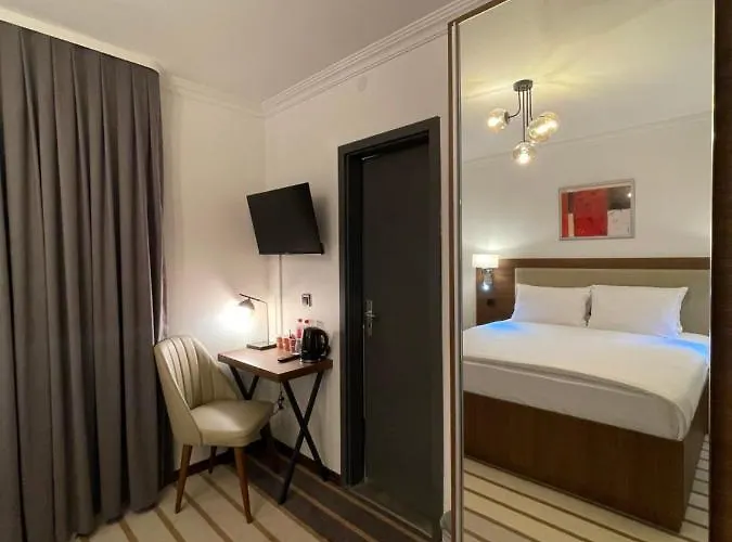 Casa Andalucia Хостел Халльбергмос